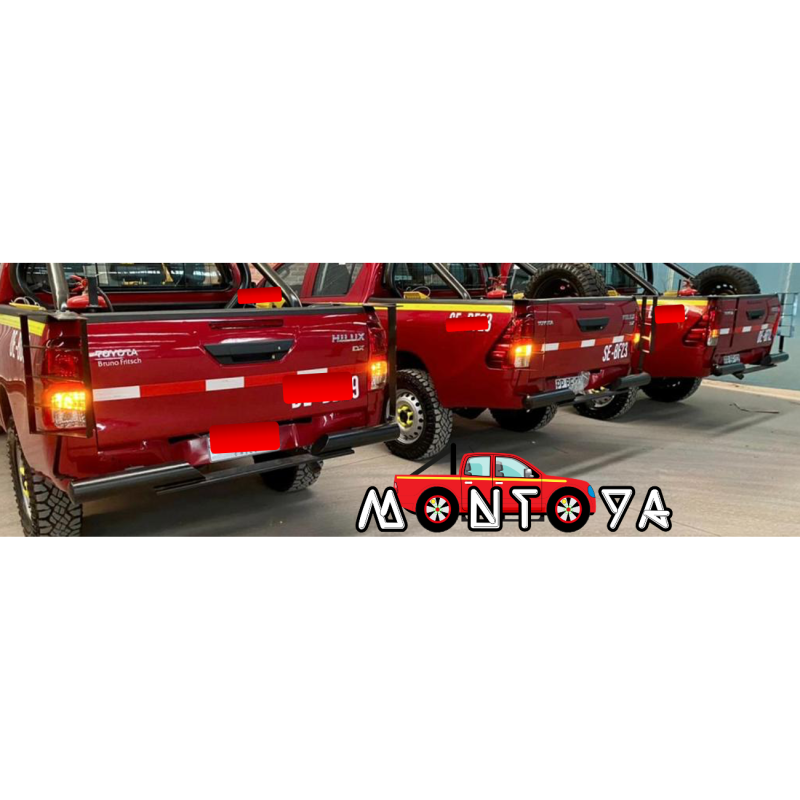 Flota de camionetas con equipamiento para faena